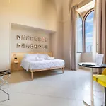 Palazzo Vergine Oda ve Kahvaltı 3*