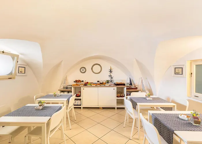 Palazzo Vergine 3* غالّيبولي